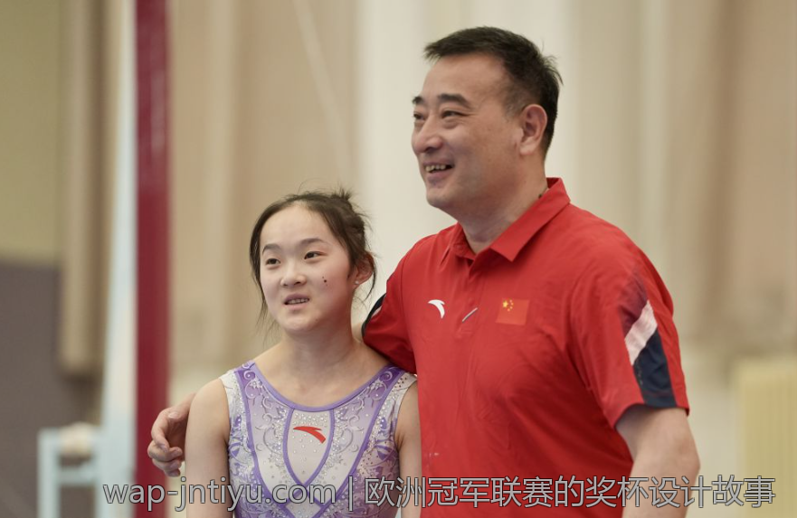 欧洲冠军联赛的奖杯设计故事