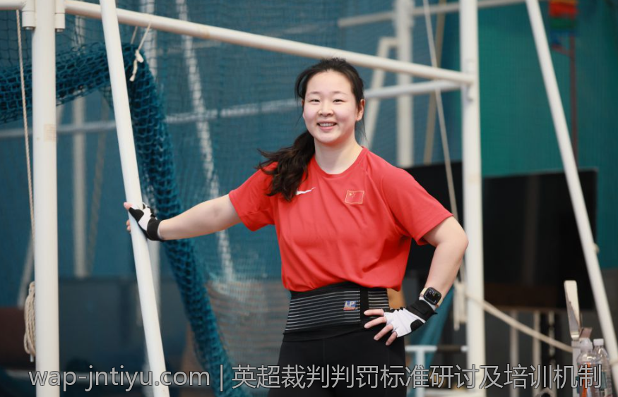 英超裁判判罚标准研讨及培训机制