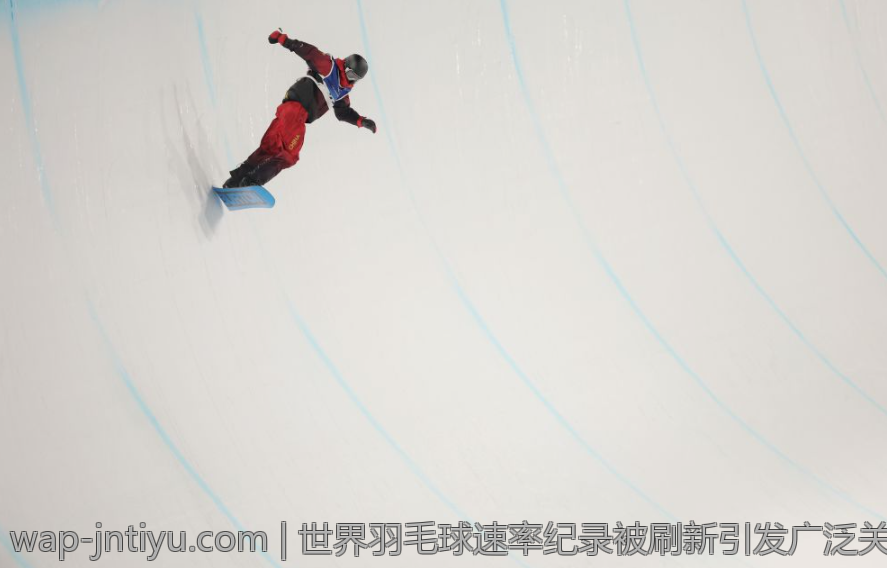世界羽毛球速率纪录被刷新引发广泛关注